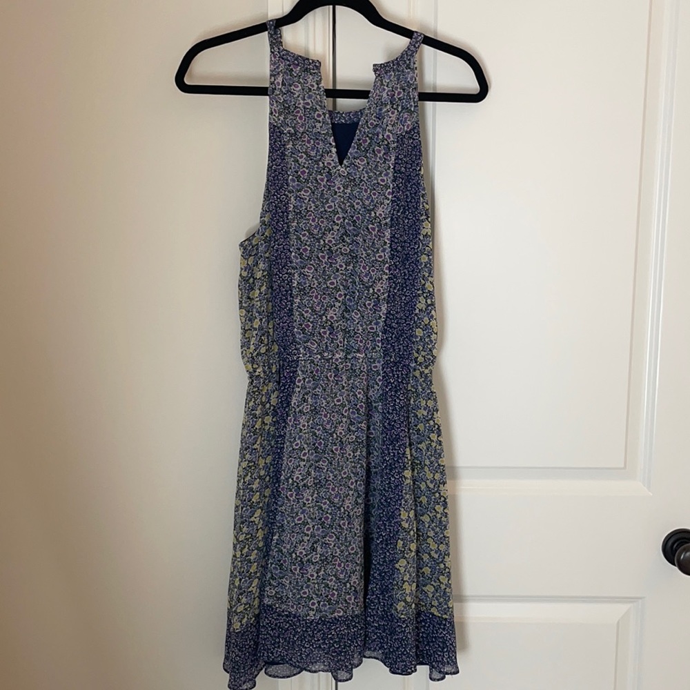 Beautiful light summery floral Joie dress